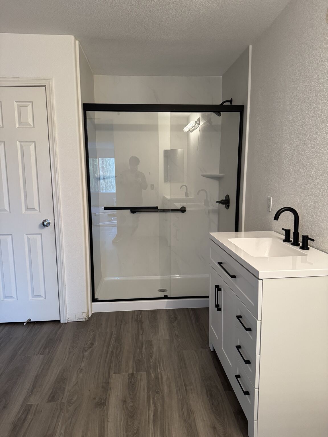 Completed bathroom remodel by Bay Area HomeWorks in Hayward, CA